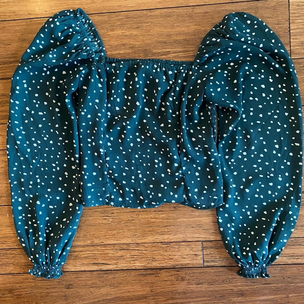 Abercrombie & Fitch cropped blouse